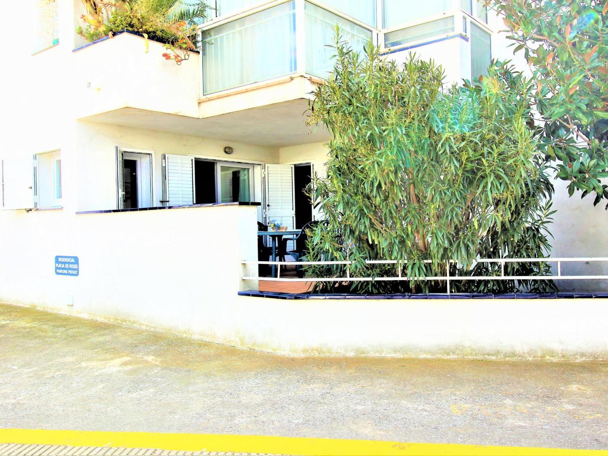 Appartement 3277 Platja 6 112 , En 1ª Linea De Playa, La Mas Espaciosa De Roses. Disfrutara Del Olor Del Mar, De La Arena Bajo Sus Pies, Del Aire. . . - Es-258-17 Roses