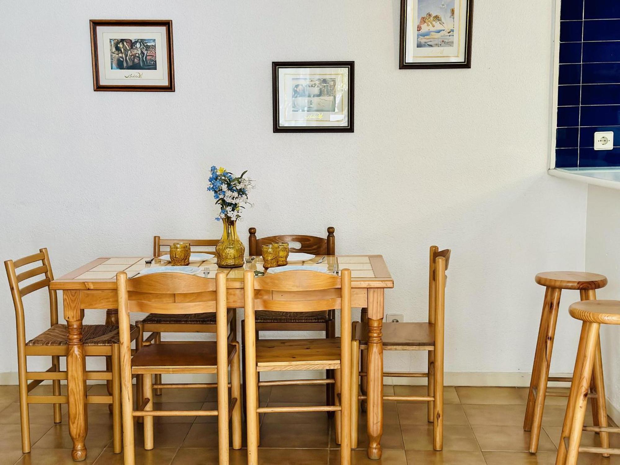 Appartement 3277 Platja 6 112 , En 1ª Linea De Playa, La Mas Espaciosa De Roses. Disfrutara Del Olor Del Mar, De La Arena Bajo Sus Pies, Del Aire. . . - Es-258-17